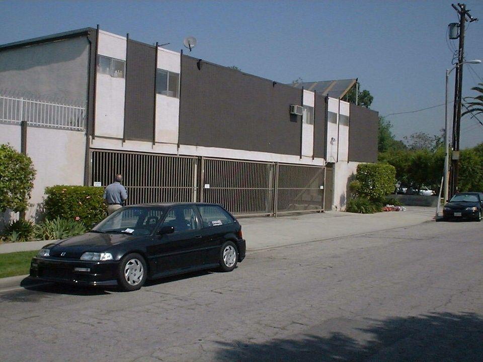 property for rent #4