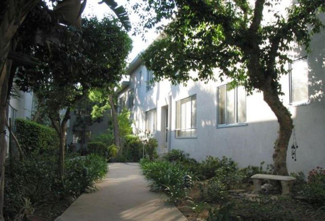 property for rent #4