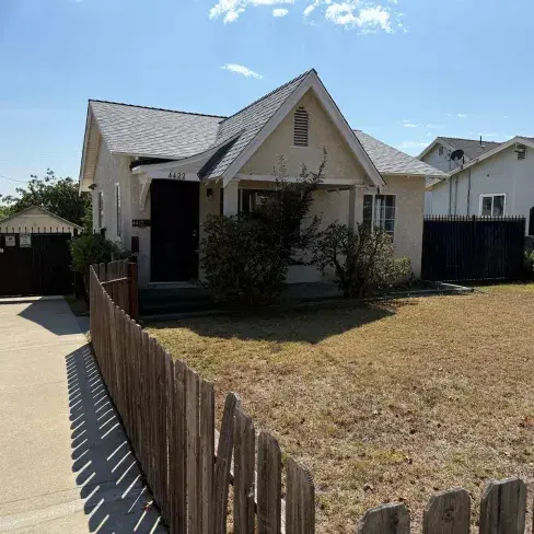 property for rent #1